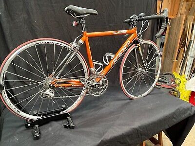 felt z25 carbon road bike