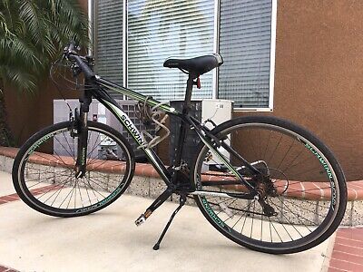 schwinn chapel 700c