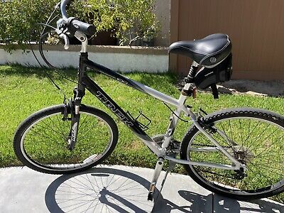 Trek navigator 200 online mens bike